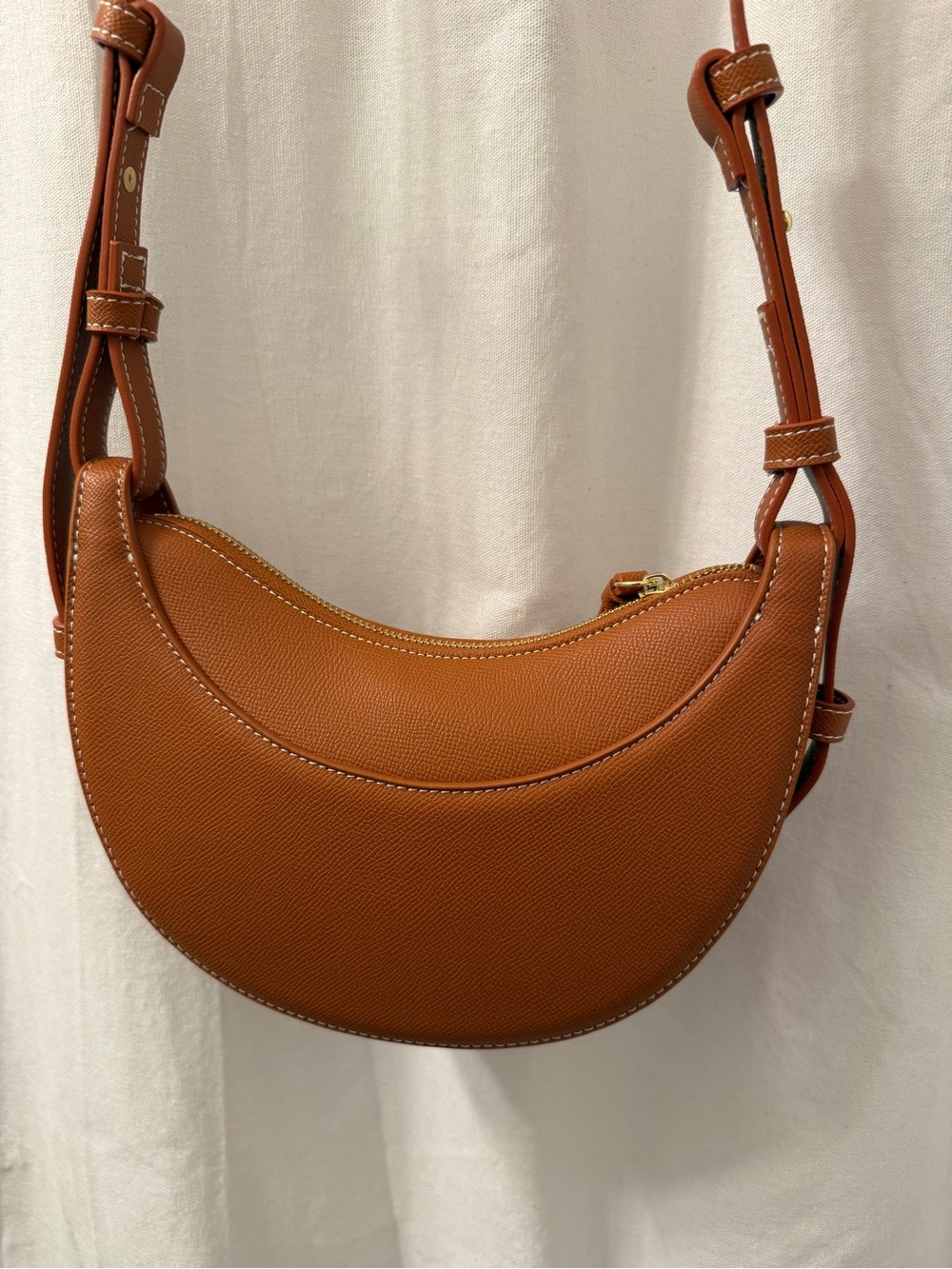 NEW Women's Crescent Crossbody Bag in Tan - Picture 2 of 6